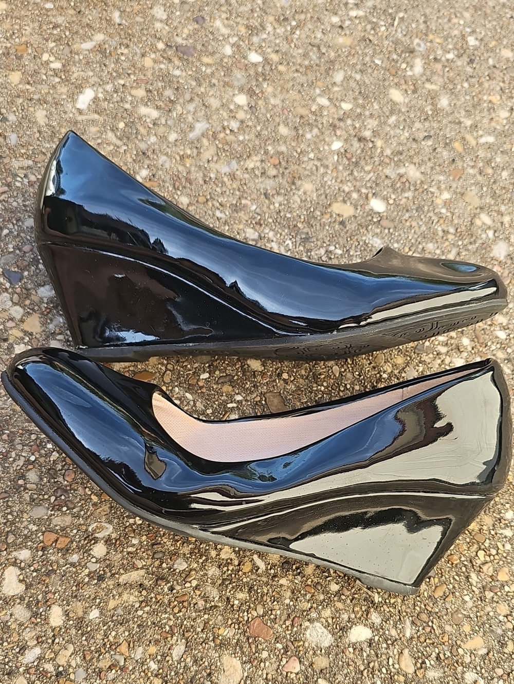 Link Black Patent Wedge Heels Girls 4 Dress Shoes Round Toe